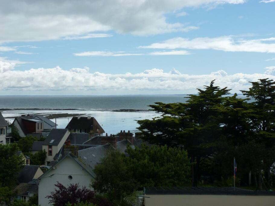 Studio Avec Vue Sur Mer A Granville. Plage A 3 Min Luaran gambar